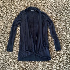 Athleta Pranayama Restore Wrap in black size XXS